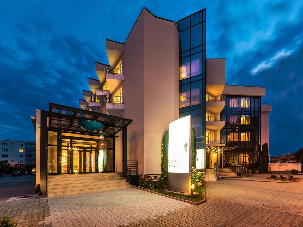 Hotel Opal คลูจ-นาโปกา ภายนอก รูปภาพ